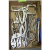 Image 1 : LARGE TRAY OF ASSORTED VICE GRIPS & MEASURING