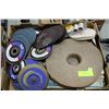 Image 1 : TRAY OF SANDING DISCS & ABRASIVE PAPER