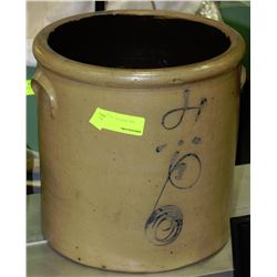 ESTATE RARE VINTAGE CROCK