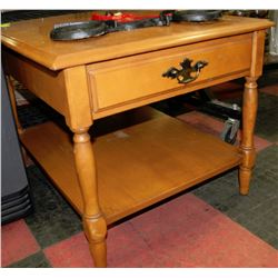 SOLID WOOD END TABLE WITH DRAWER