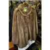 Image 1 : FUR COAT 27" LONG SIZE UNKNOWN