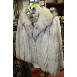 GENUINE BLUE FOX  FUR JACKET SIZE L