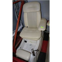 PEDICURE MASSAGE CHAIR - *FOR PARTS*
