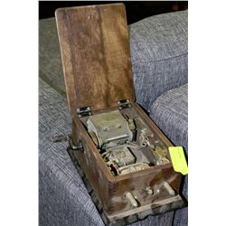 ESTATE VINTAGE NORTHERN ELECTRIC WALL PHONE