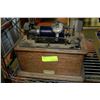 Image 1 : ANTIQUE OAK EDISON CYLINDER PHONOGRAPH