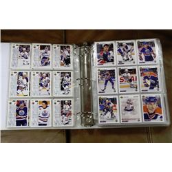 BINDER OF 65 PAGES HOCKEY CARDS INCLUDING