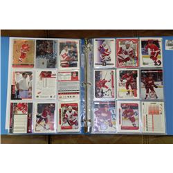 BINDER OF 123 DETROIT AND NEW JERSEY HOCKEY CARDS