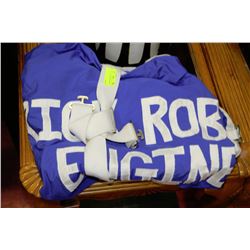 BLUE & WHITE HORSEBACK DRAPE BLANKET