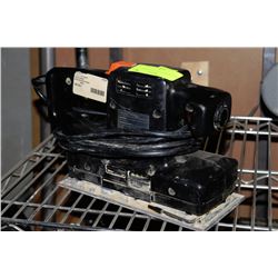 BLACK AND DECKER SANDER