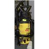 Image 1 : KARCHAR K398 PRESSURE WASHER 1750PSI