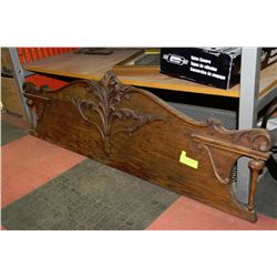 DECORATIVE OAK MANTEL PIECE