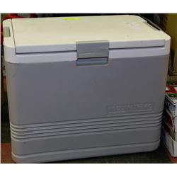 IGLOO KOOLMATE 40 ELECTRIC COOLER WITH CAR ADAPTER