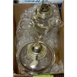 BOX WITH 2 GLASS OIL LANTERNS