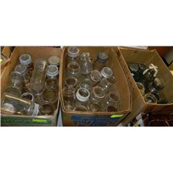 3 ESTATE BOXES WITH VITNAGE GLASS JARS