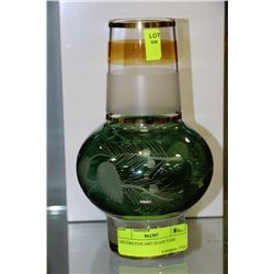 DECORATIVE ART GLASS VASE
