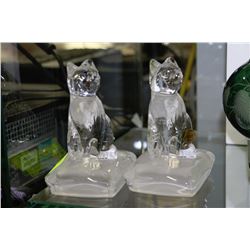 PAIR OF GLASS FELINE FIGURINES