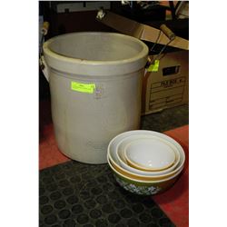 5 GALLON MEDALTA CROCK WITH BOWL SET