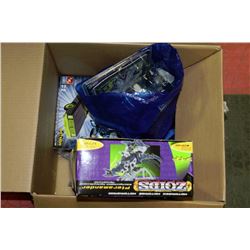 BOX OF CHILDRENS TOYS INCLUDING BATMAN, HULK