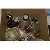Image 1 : ESTATE VINTAGE BOX WITH LANTERNS , LIQUOR BOTTLES
