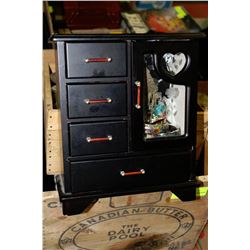 JEWELLERY BOX FULL OF COSTUME JEWELLERY