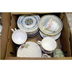 BOX OF ASSORTED DISHES