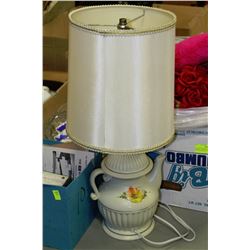 TEAPOT LAMP WITH SHADE