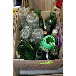 BOX OF ASSORTED VINTAGE CANADA DRY BOTTLES