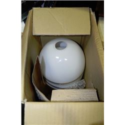 BOX WITH 5 GLASS LAMP SHADES