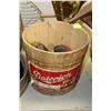 Image 1 : VINTAGE ESTATE PATERSON WOOD BUCKET WITH
