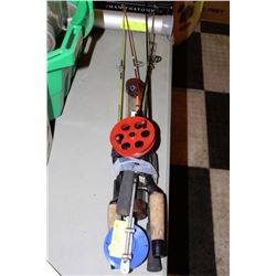 6 ICEFISHING RODS