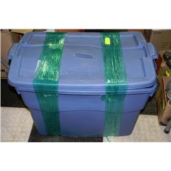 RUBBERMAID LATCHING HANDLE TUBS X3