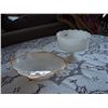 Image 1 : Milk Glass (2)