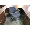 Image 2 : HUMANSCALE FREEDOM MIDBACK FULLY ADJUSTABLE TASK CHAIR