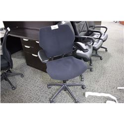 HUMANSCALE FREEDOM MIDBACK FULLY ADJUSTABLE TASK CHAIR