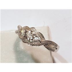 STERLING SILVER DIAMOND (0.07CT ) RING (2.14G)