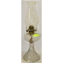ANTIQUE OIL LAMP WITH EAGLE SHADE