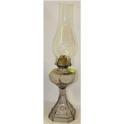 ANTIQUE OIL LAMP