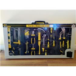 NEW IN BOX 72 PIECE TOOL SET