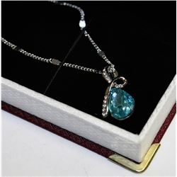 SWAROVSKI CRYSTAL PENDANT NECKLACE (BLUE)