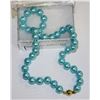 Image 1 : SEA SHELL PEARL NECKLACE SKY BLUE