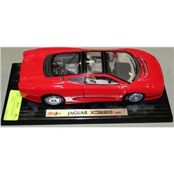 MAISTO DIE CAST 1992 JAGUAR XJ220 DISPLAY