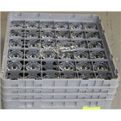 DISH RACK WITH WINE GLASSES