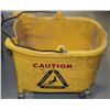 Image 1 : MOP BUCKET