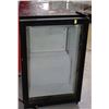 Image 1 : SMALL COUNTERTOP BEVERAGE FRIDGE