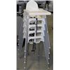 Image 1 : 4 HIGHCHAIRS