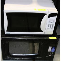 LOT OF 2 MICROWAVES