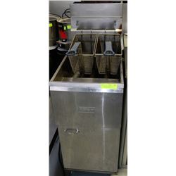 PITCO DEEP-FRYER STAINLESS STEEL W/ 2 BASKETS