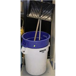 2 BRUTE GARBAGE CANS W/ RAKE & SNOW SHOVEL