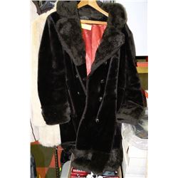 ESTATE BLACK FAUX FUR COAT BORESEAL STERLING