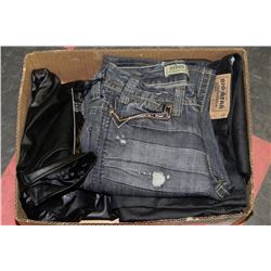 BOX W/4 PAIRS OF NEW LADIES JEANS INCL.